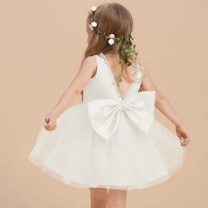 JJs House ivory flower girl dress